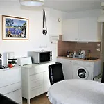 Apartment Between Sea And Marina
